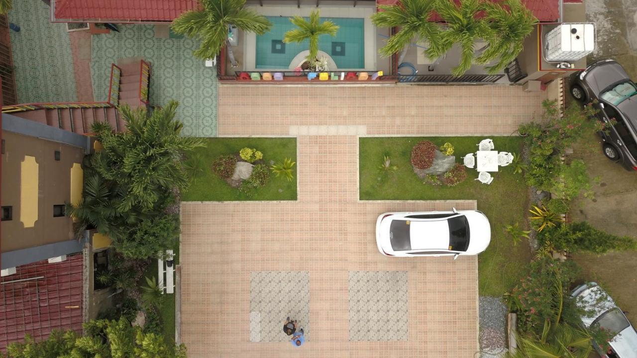 Casa Felipa Hotel Laoag Exterior photo
